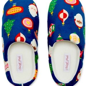 Santa Christmas Slippers/ Unisex Holiday Slippers/ Ornaments Slippers (S-M)